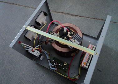 Régulateur de tension automatique industriel de 2 KVAs SVC de puissance élevée AVR 110V/220V