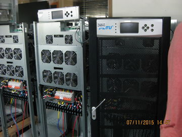 Les séries noires 3 d'E mettent l'alimentation d'énergie non interruptible en ligne d'UPS 15-400kva UPS