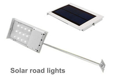 Réverbères solaires de la puce LED d'Epistar avec la batterie rechargeable de 3.7V Li-PO